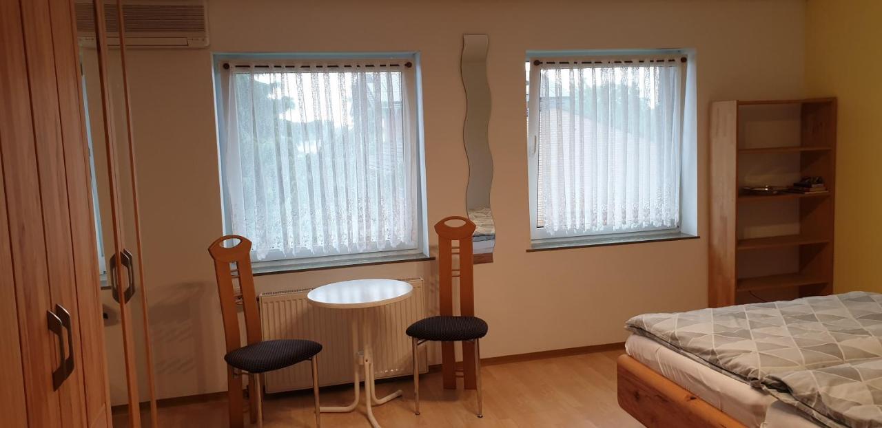 Gaestezimmer Junglas ボルンハイム エクステリア 写真