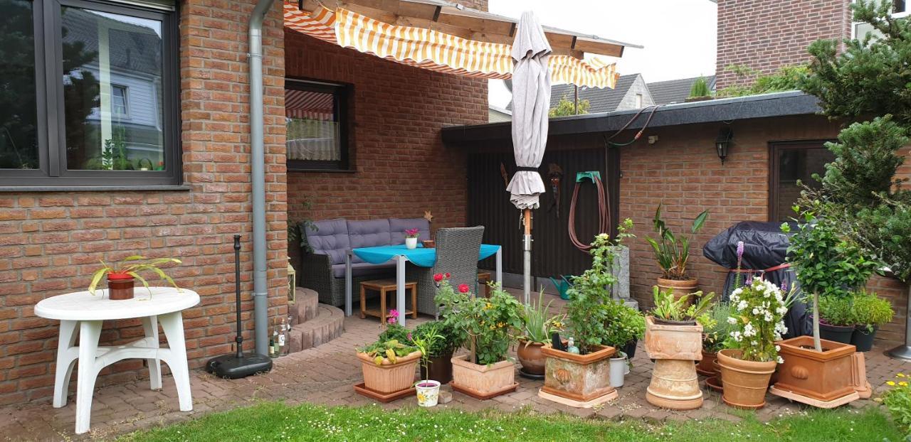 Gaestezimmer Junglas ボルンハイム エクステリア 写真